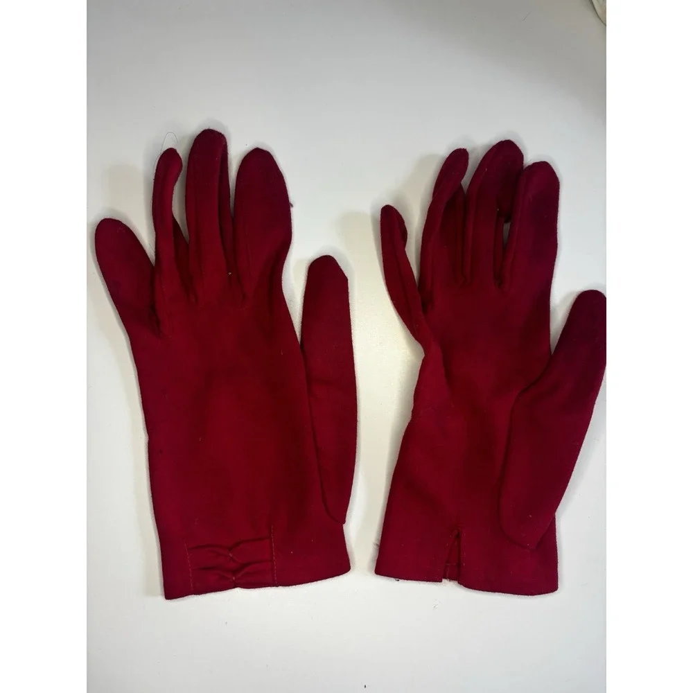 Vintage Ladies Glove Lot of 6, Red, White, Black, Yellow Small With Organizer‎